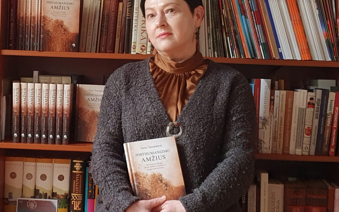 Daivos Tamošaitytės knygos apie posthumanizmą pristatymas Panevėžio viešojoje bibliotekoje 2026 gegužės 7 d.
